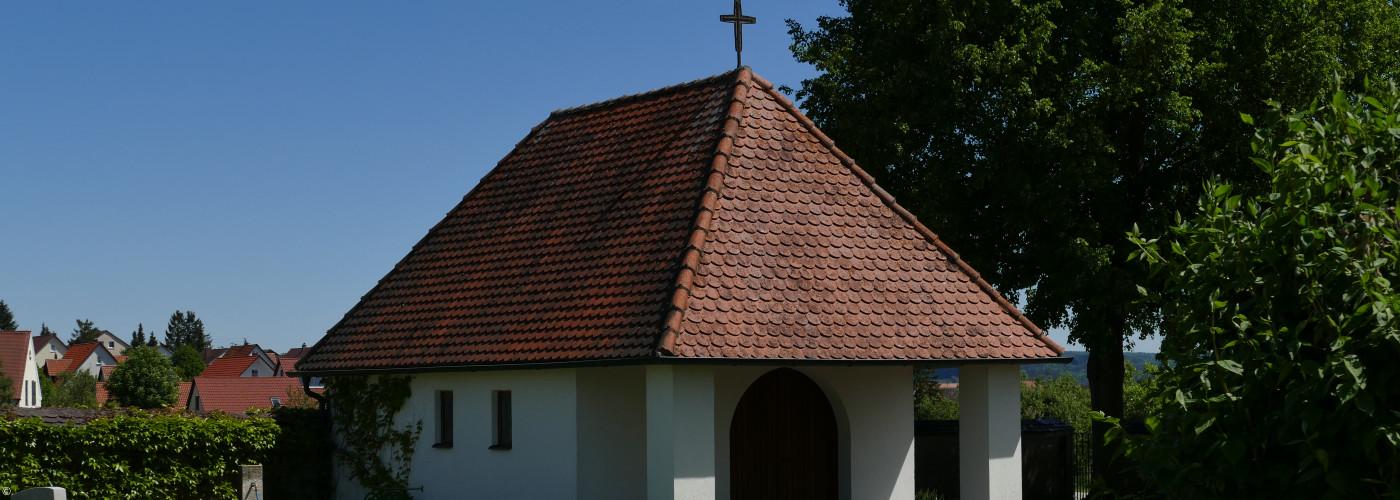 Friedhof Alerheim im Sonnenschein